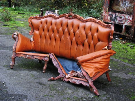 Company team briefing for commercial waste removal safety